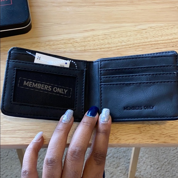 Members Only Wallet - Picture 3 of 5